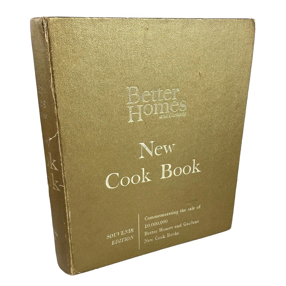 Vintage 1965 Better Homes & Gardens New Cook Book Gold Souvenir Binder Edition
